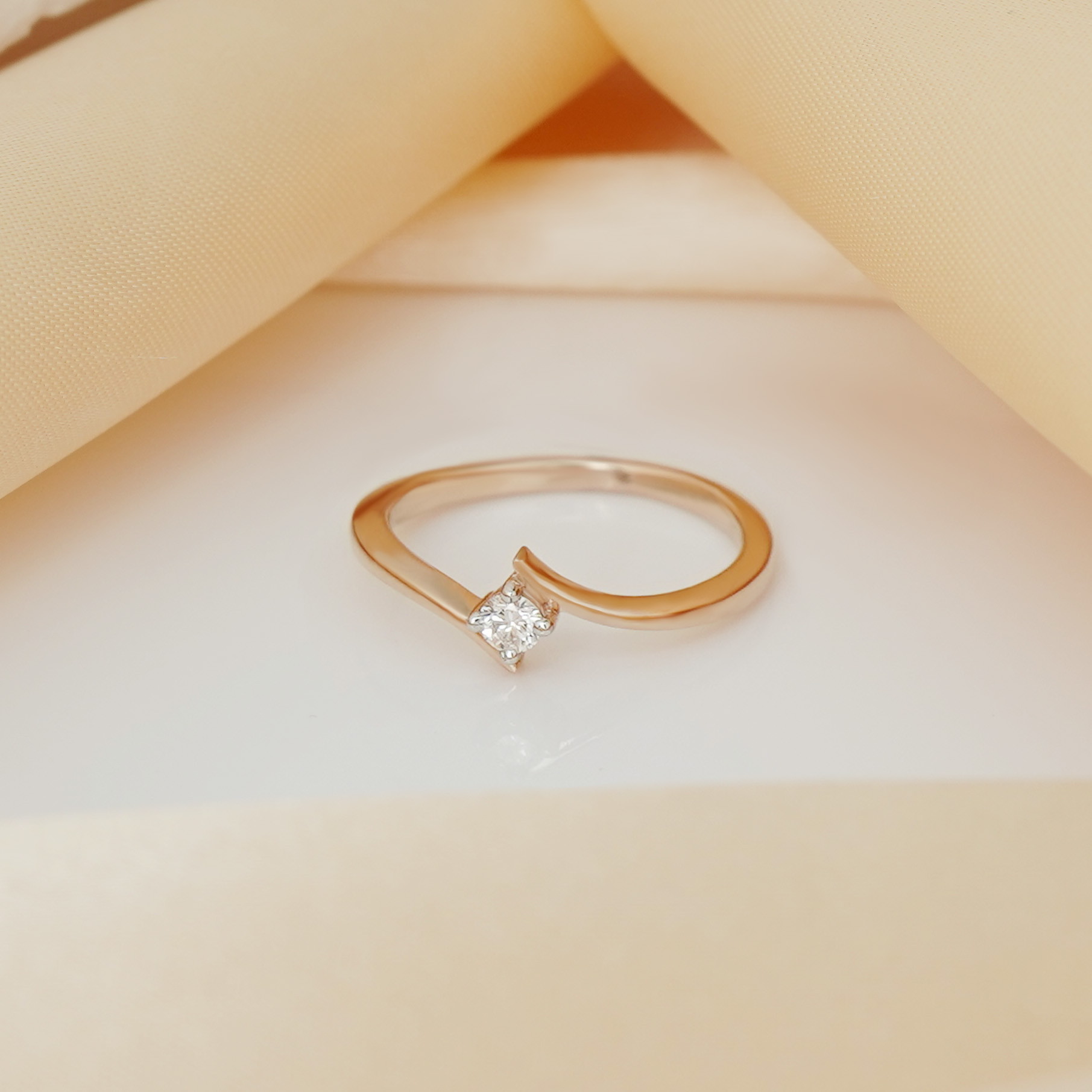 Diamond Fingerring