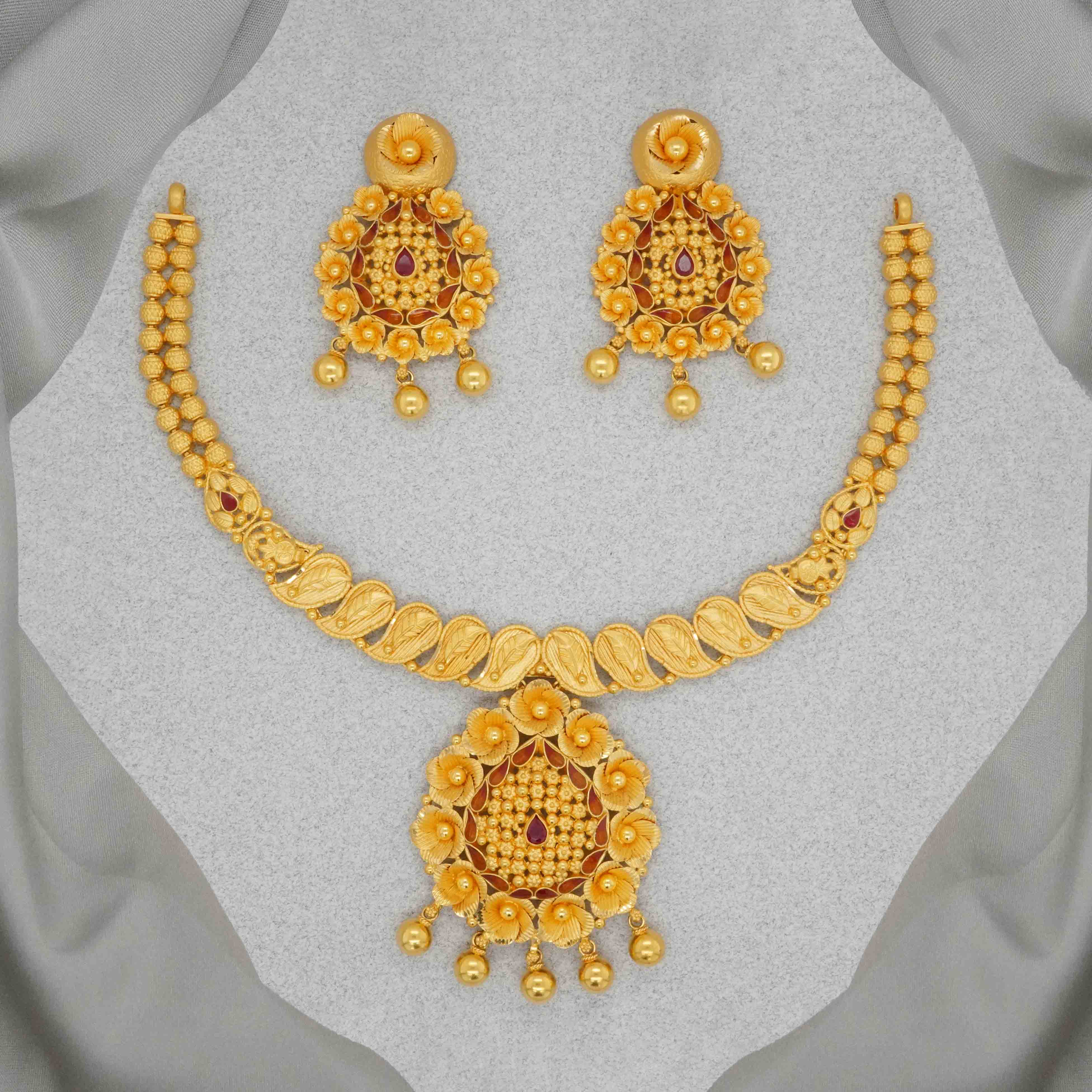 Necklace Set